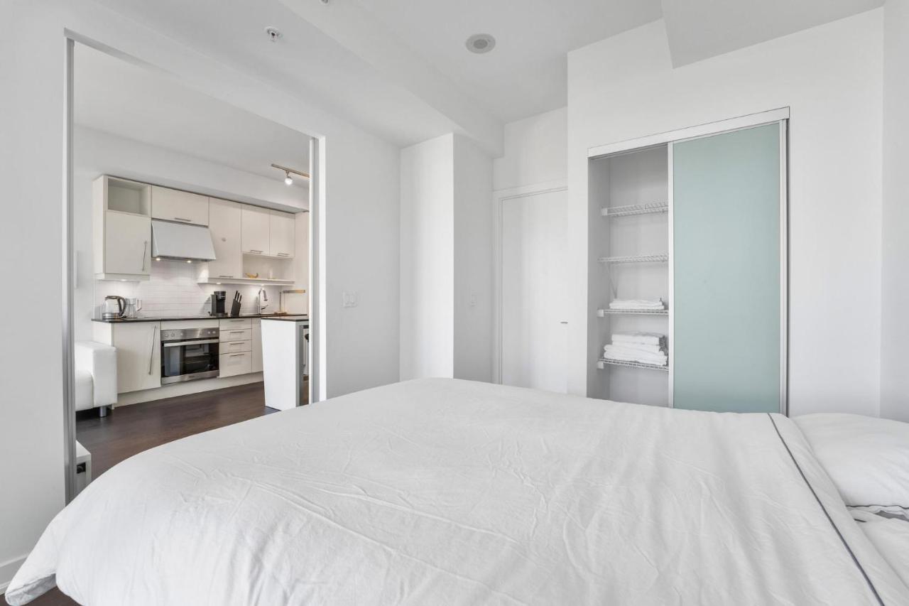 Heart Of Downtown Toronto! Apartment Exterior photo