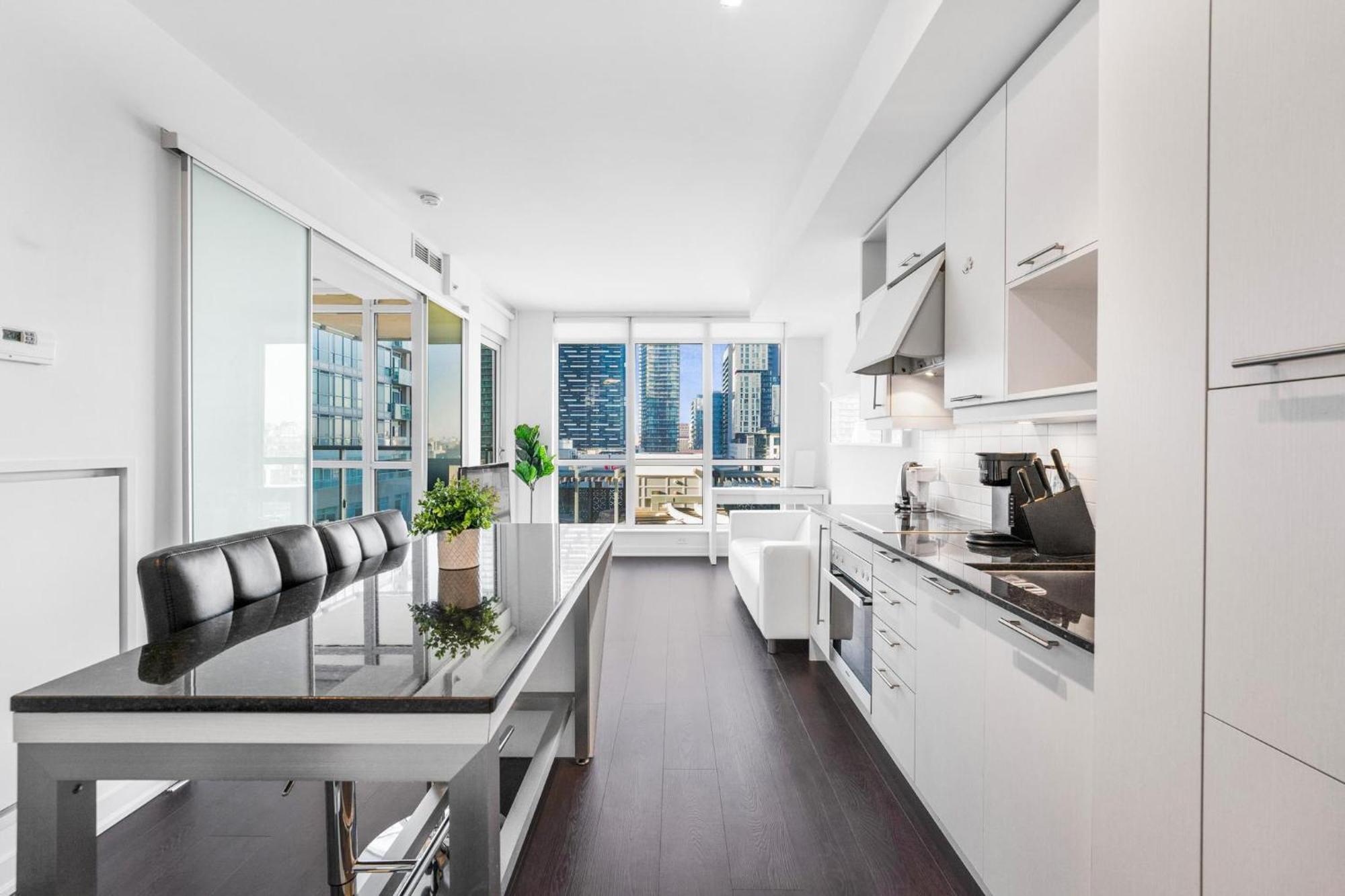 Heart Of Downtown Toronto! Apartment Exterior photo